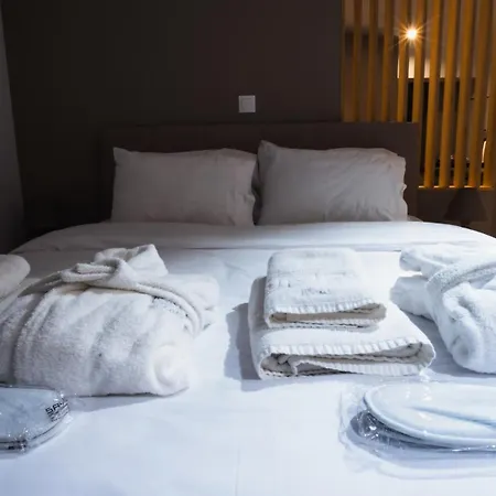 The Aparthotel Káto Loutrákion