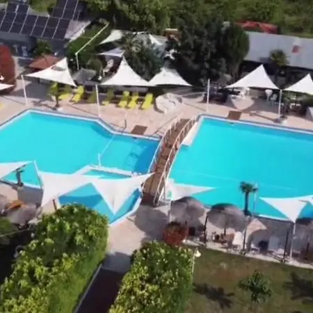 Aparthotel The Káto Loutrákion
